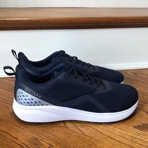 BRONAX Mens Wide Running Shoes Size 45 Euro or 11 USA - Like New Condition!